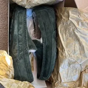 UGG | Shoes | Mens Lodge Green Size 9 Ascot Suede Slippers 